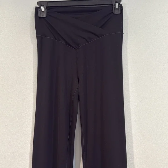 Offline by Aerie Black Flare Pants High-Rise Boot Cut with Stretch - Size Large - Picture 3 of 7